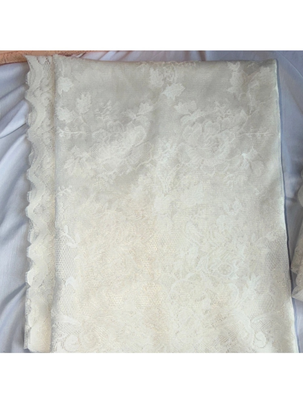 White Lace Sheer Floral Curtain Panels with Scalloped Edges set of 2 - Picture 4 of 6